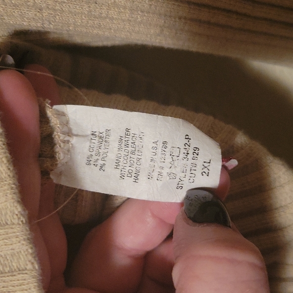 Jolie Los Angeles Sweater - Picture 3 of 3